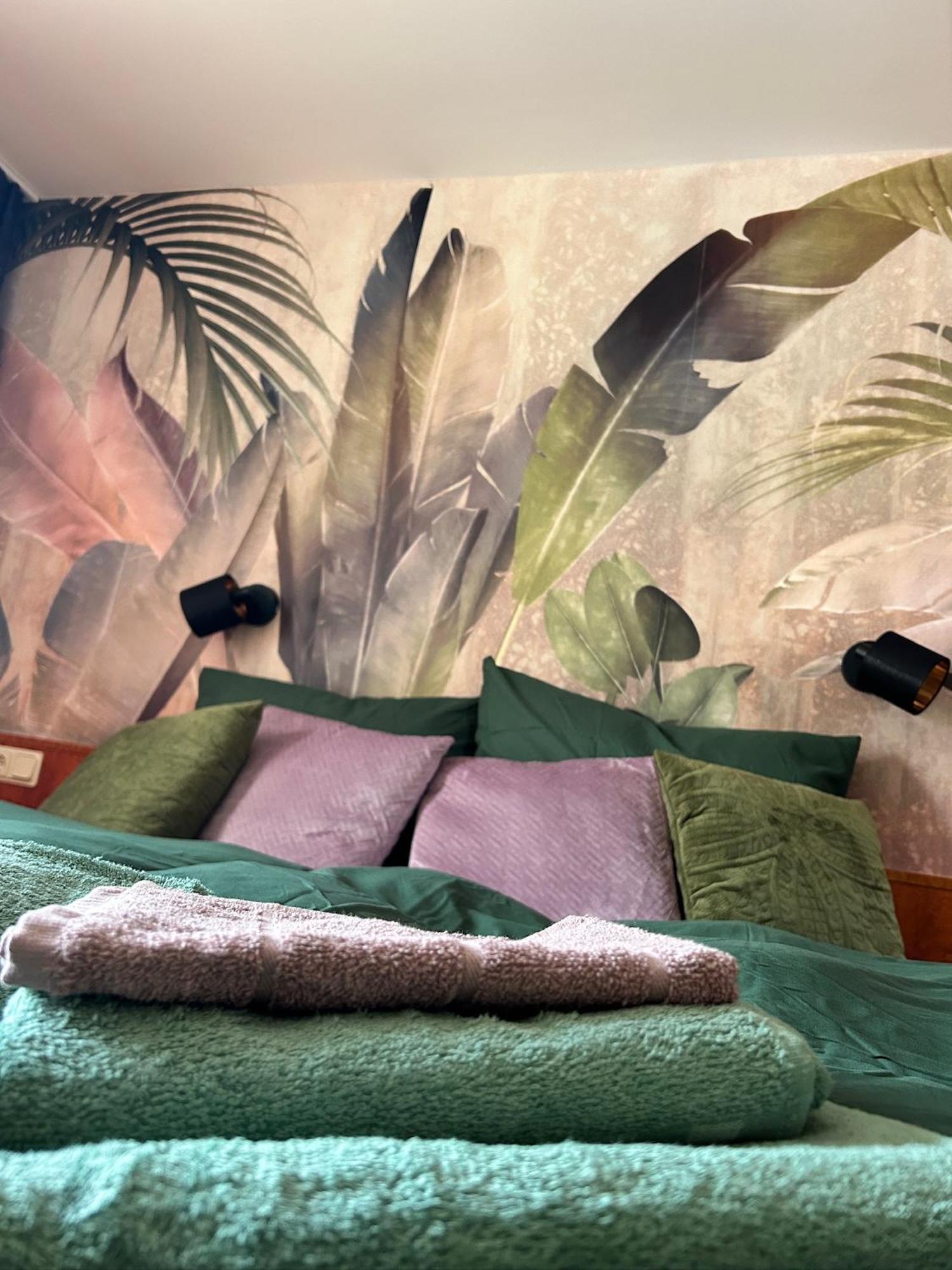 Pension Faulpelz - Doppelzimmer Flora Niederorschel エクステリア 写真